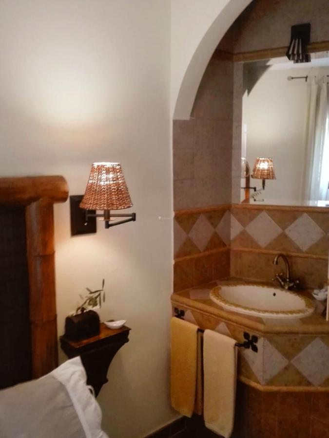 Casa Rural Lares Casas de Don Pedro Екстериор снимка
