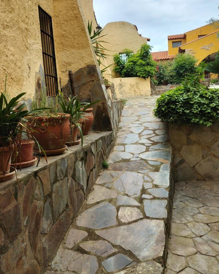 Casa Rural Lares Casas de Don Pedro Екстериор снимка